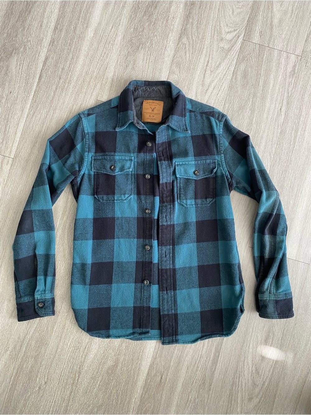 American Eagle Teal and Black Buffalo Plaid Button-Up Flannel Shirt Men’s XS